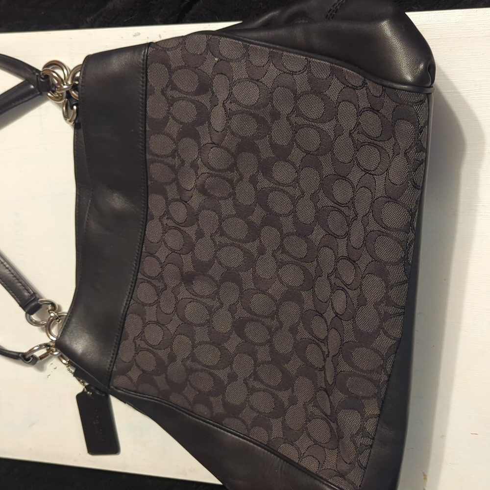 Coach fabric/ leather - Picture 2 of 4